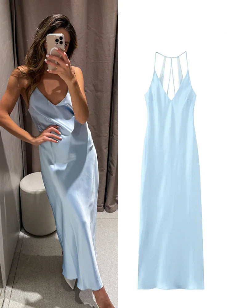 Robe en Satin Bleu Clair
