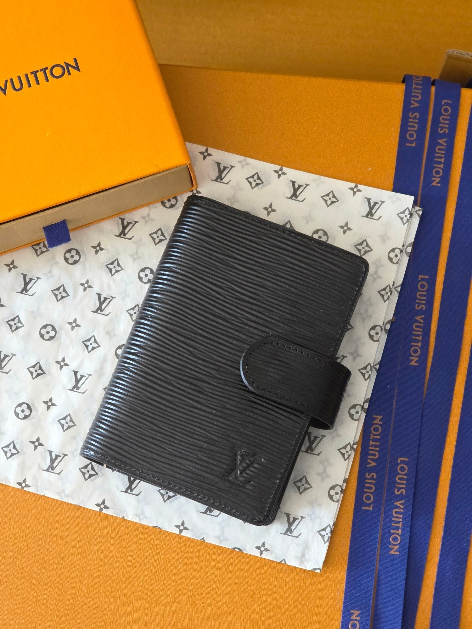 LV Small Ring Agenda Cover Monogram Canvas