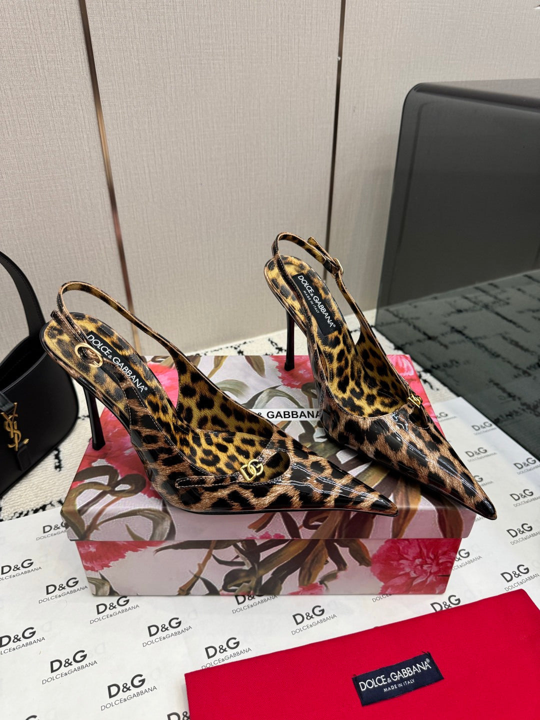 DG 26FW Logo Slingback Pumps 10cm Patent Leather 179861