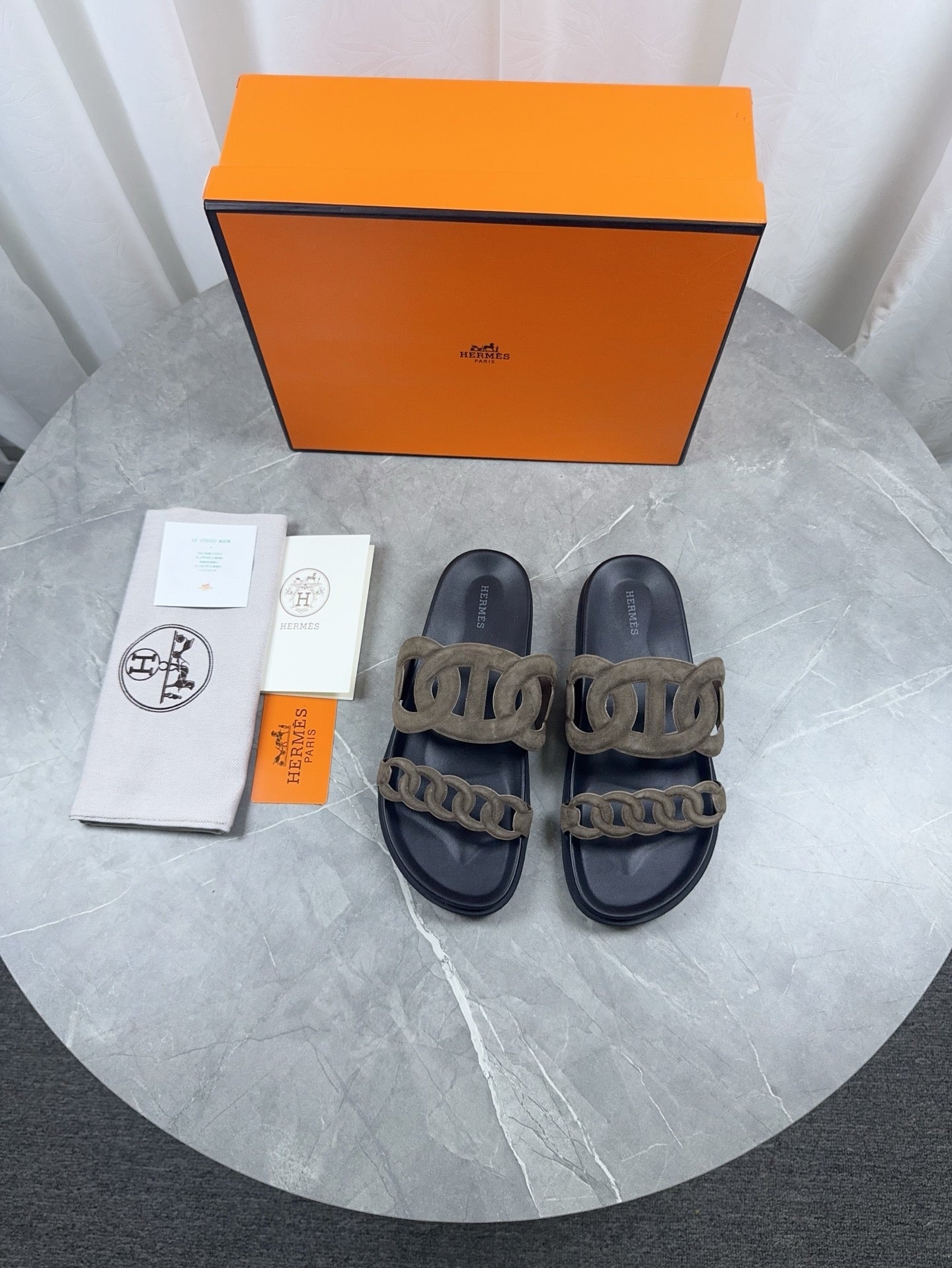 HM 26s Extra Sandals Leather 936539