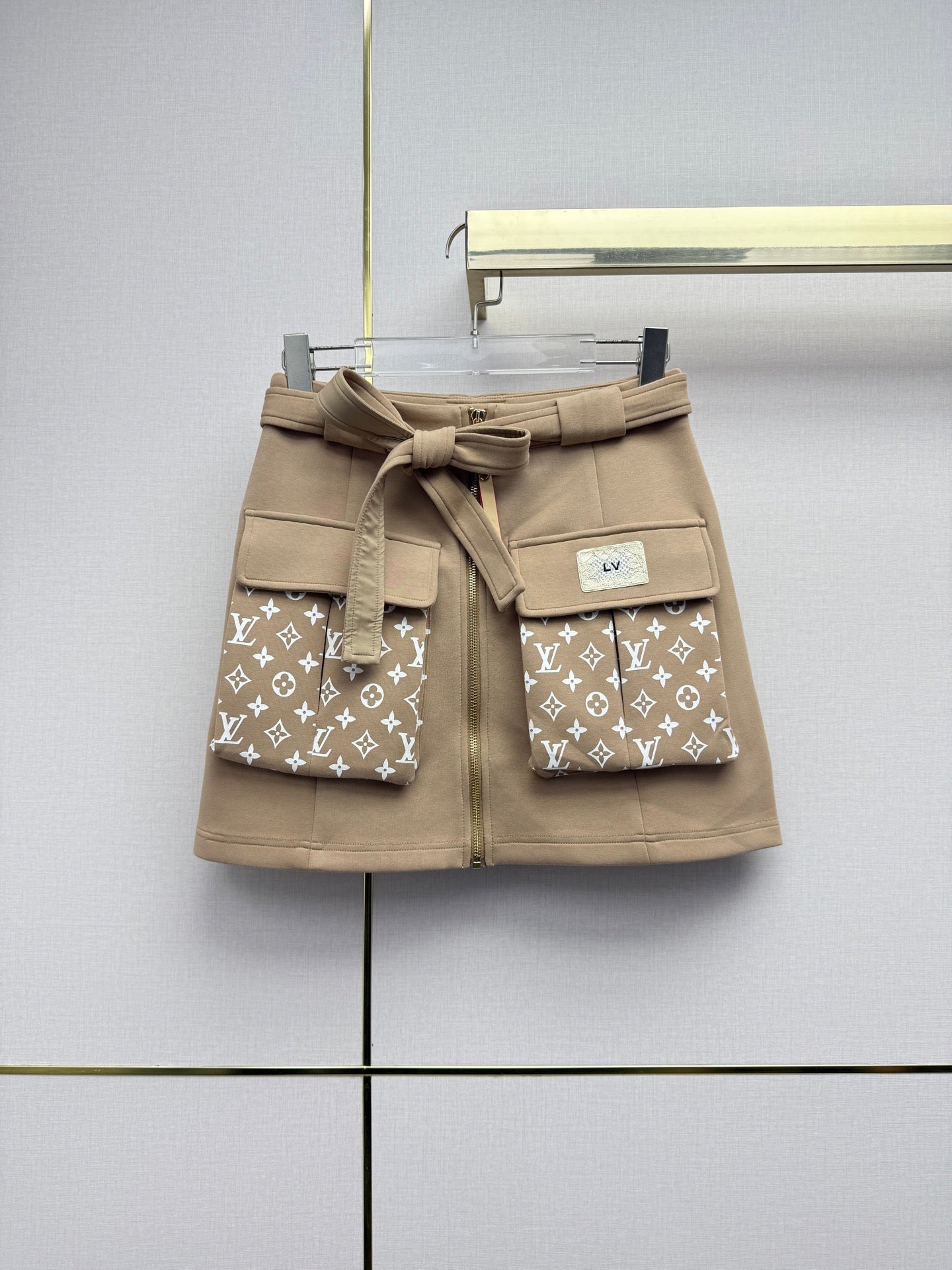 LV 26s Short Workwear Skirt Cashmere 421704