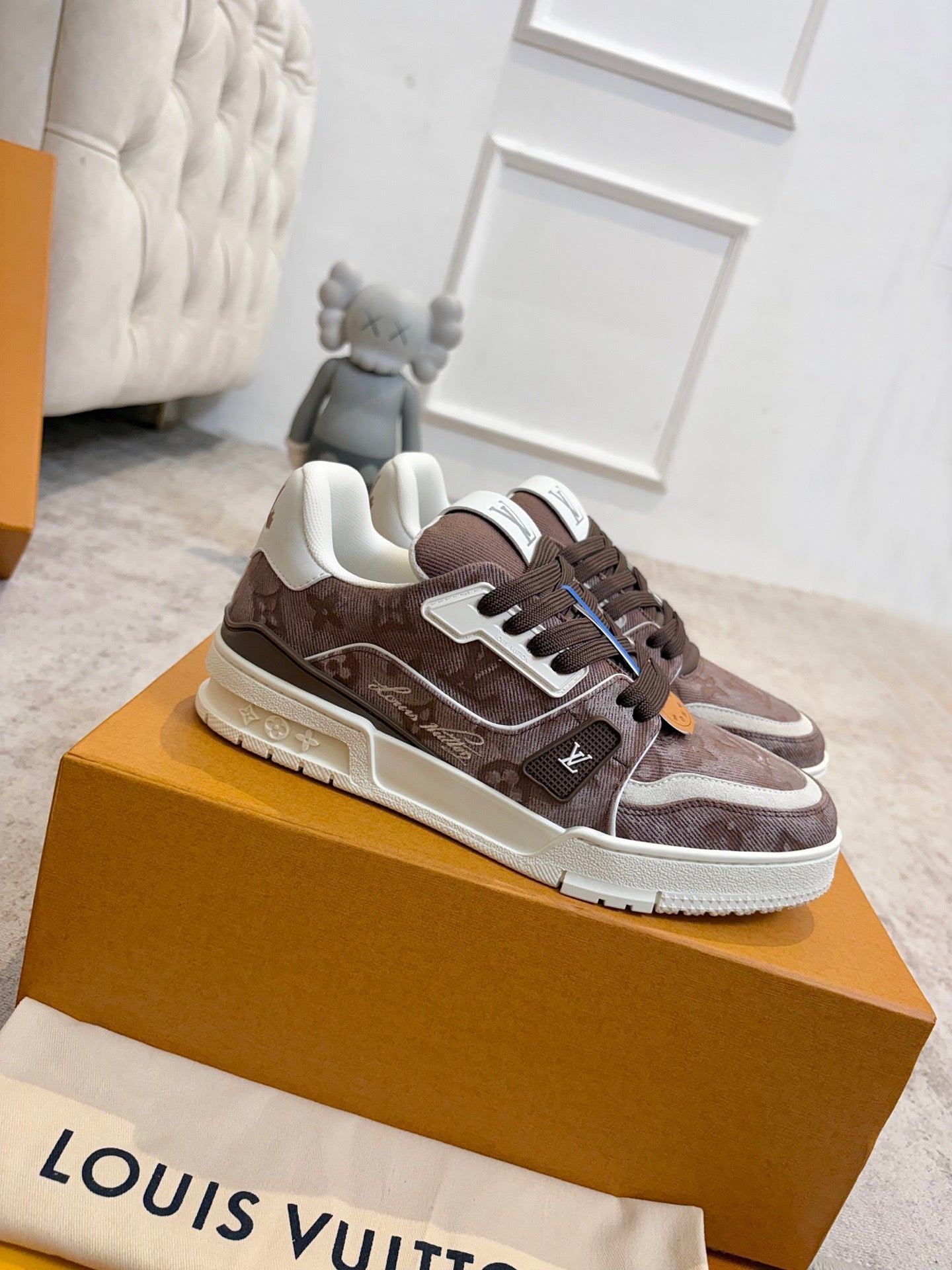 LV 26s Trainer Sneaker Monogram-embossed Calskin 988742