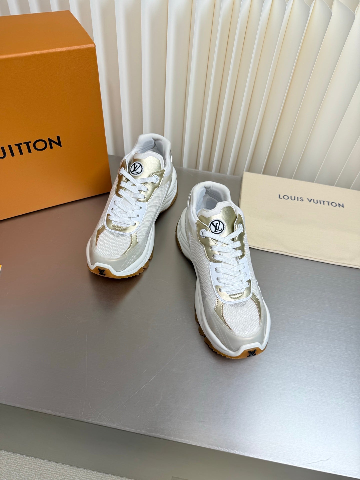 LV 26s Run 55 Sneaker Monogram Denim Laces 989216