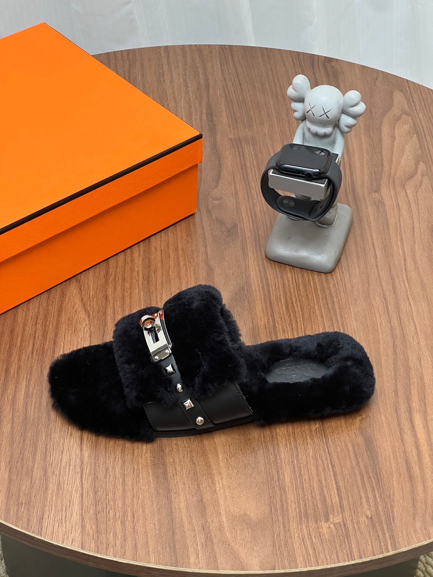 HM 26s Frenzy Mules 0.5cm Studded Shearling 177997