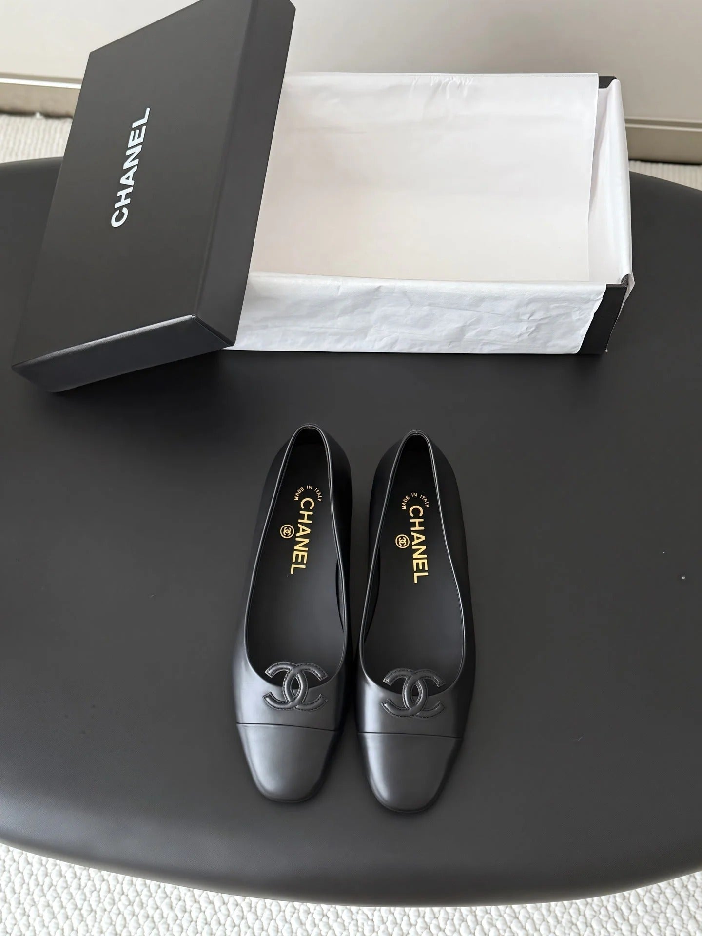 Chanel 2026 Ballet Flat Cowhide 913715