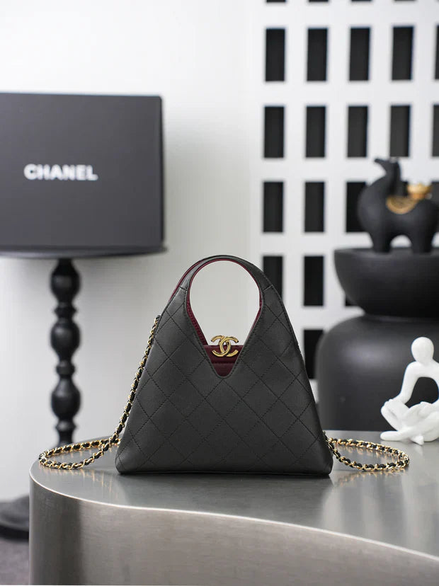 Chanel 2026 Shopping Bag 23cm Calfskin And Gold-tone