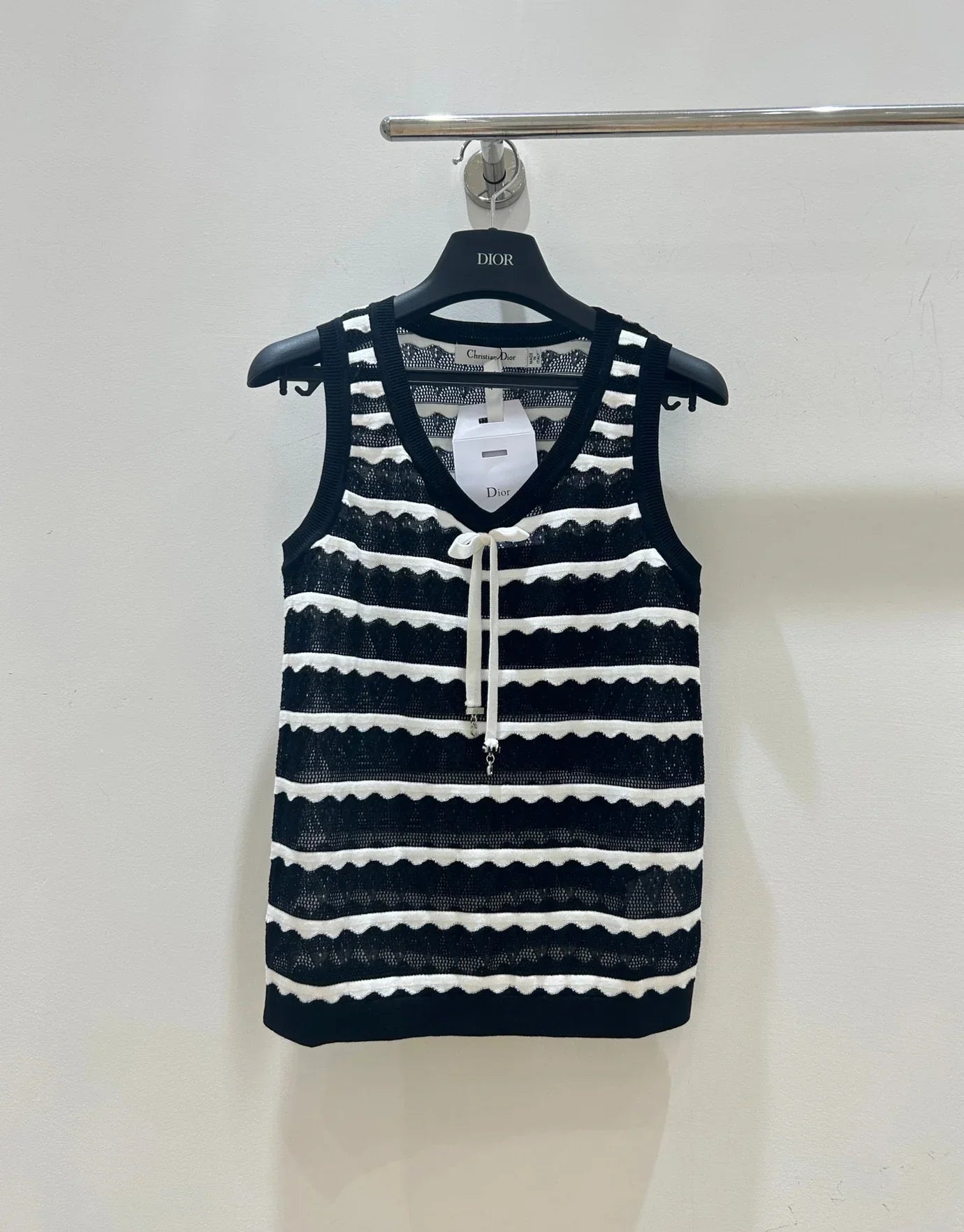 Dior 2026 Knit Vest Black And White Bow Detail Tencel 479351