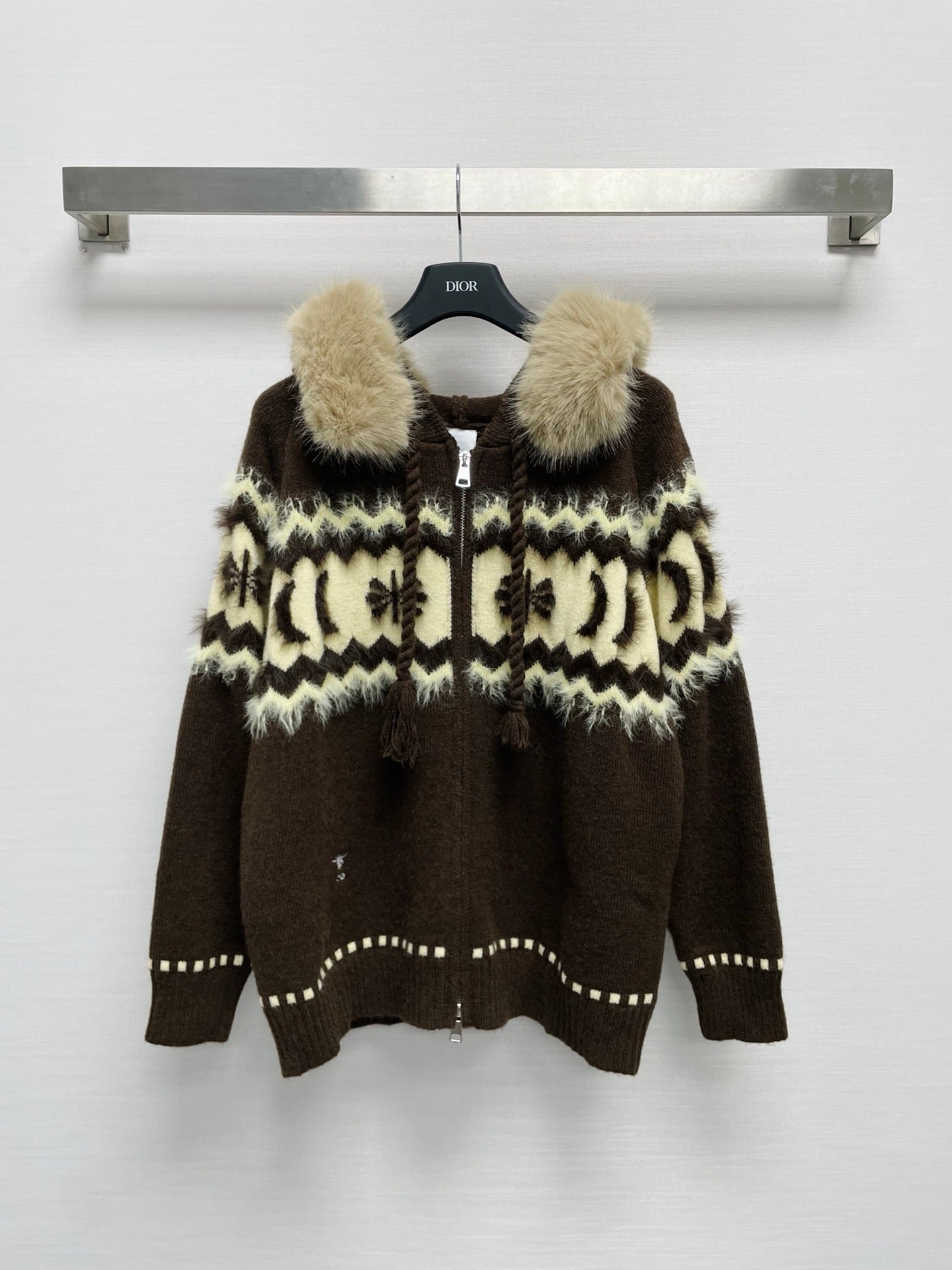 CD 26FW Hooded Wool Cardigan Removable Fur Collar Contrast Trim Bee Embroidery 446708