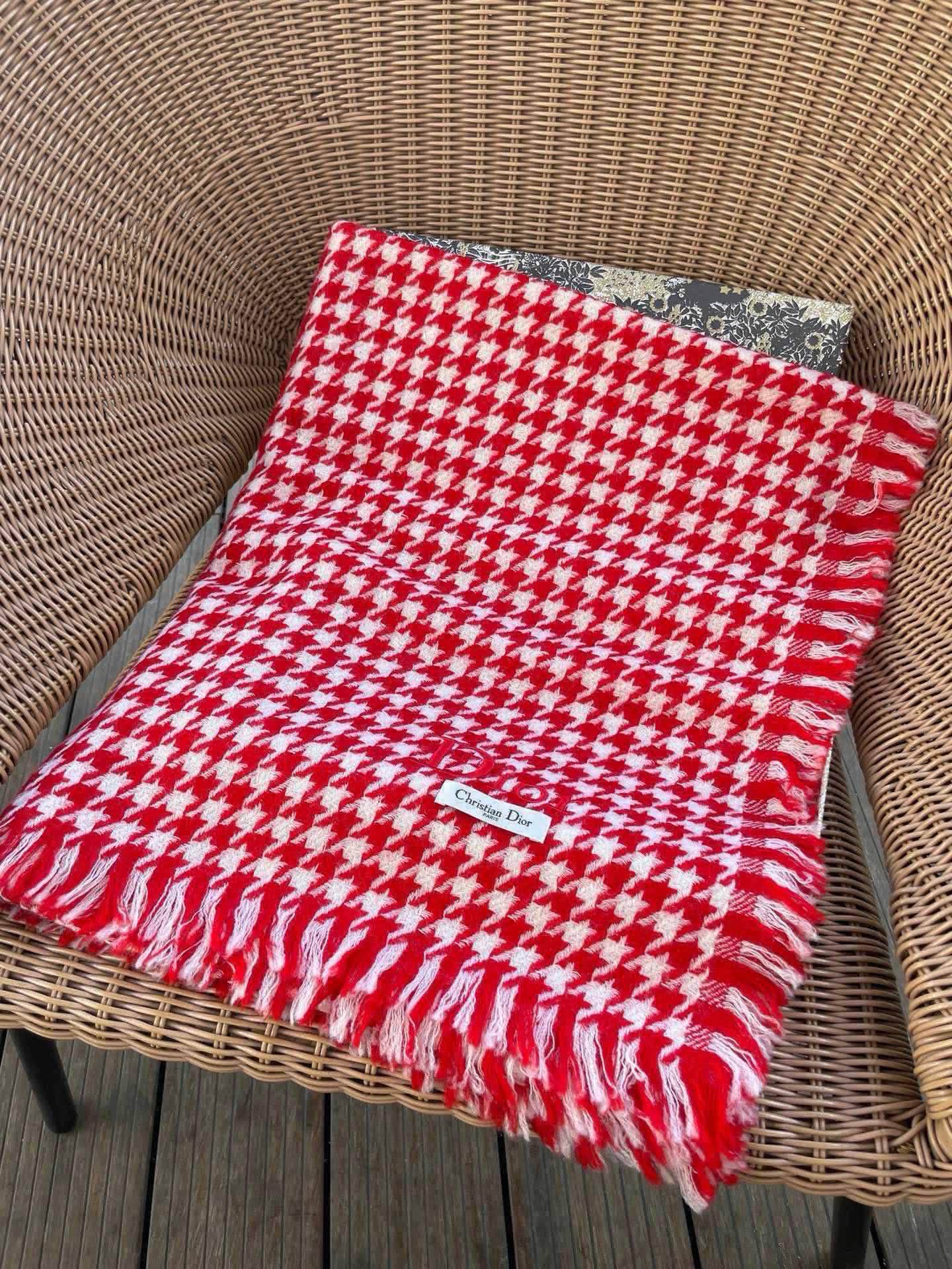 CD 26FW Scarf Houndstooth Color-Block Logo Jacquard Shawl 70×200 Wool Blend 550692