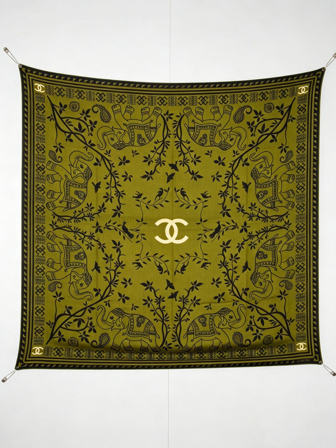 CC 2026 Square Scarf 140cm Cashmere Silk 550804