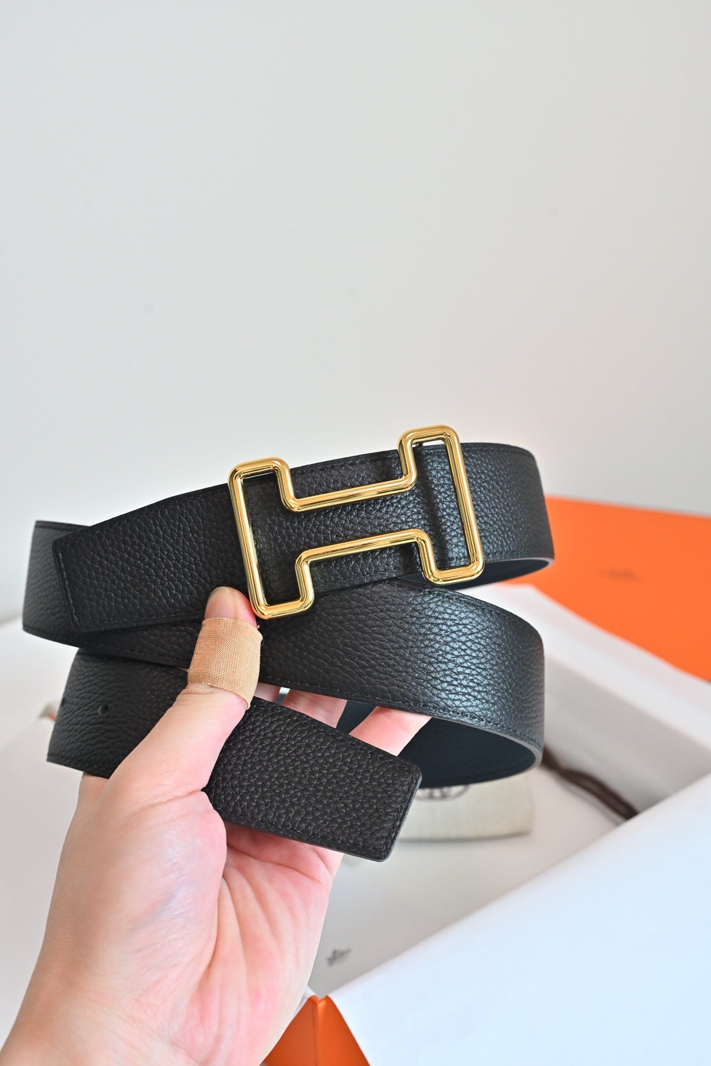 HM 26FW Reversible H Belt 3.8cm Black Rain Cloud Gray Grained Leather 220417